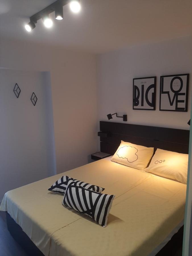 Petra Rooms And Apartments Palit ภายนอก รูปภาพ